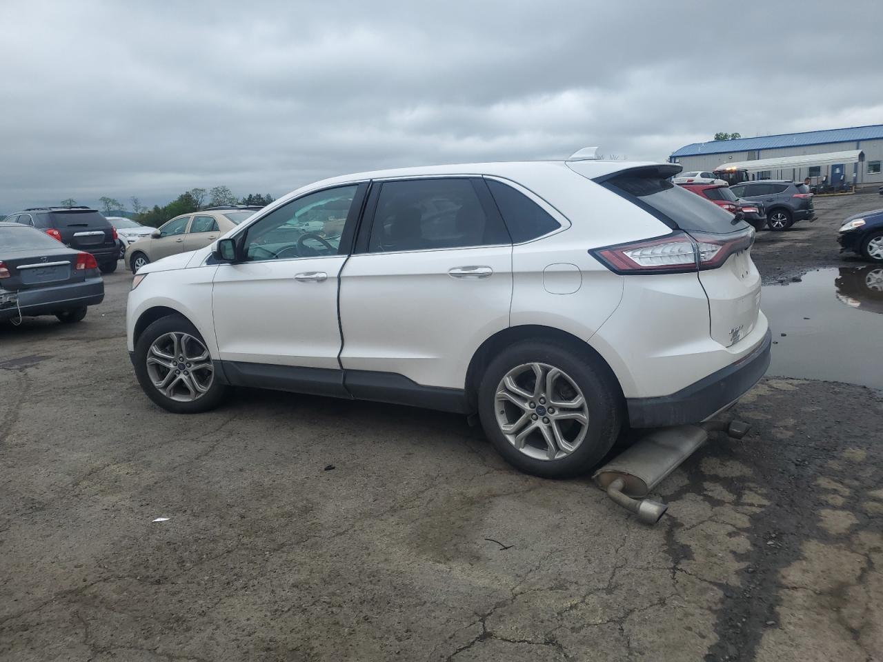2018 Ford Edge Titanium - Image 2