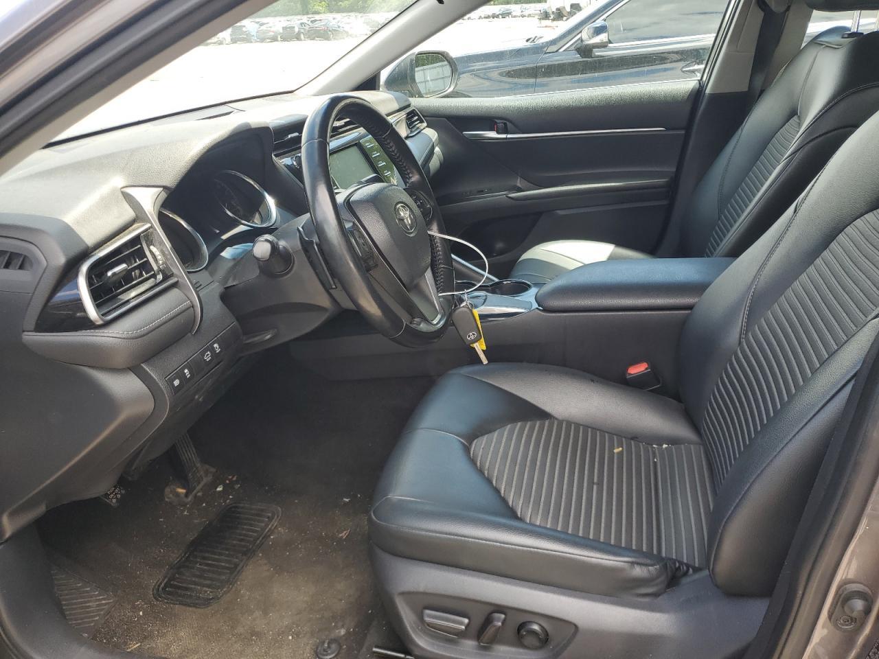 2019 Toyota Camry L - Фото 7