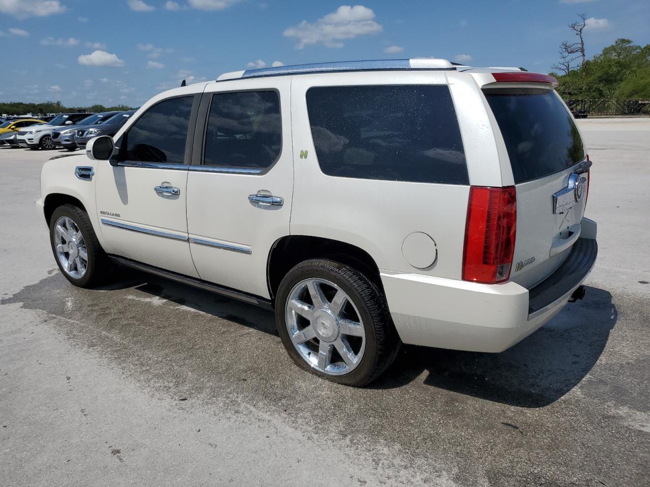 2010 Cadillac Escalade Hybrid - Фото 2