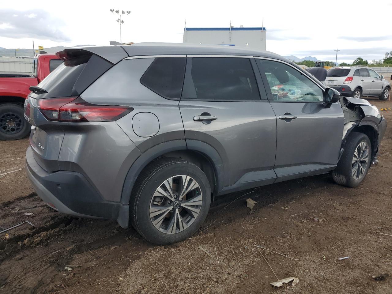 2023 Nissan Rogue Sv - Image 3