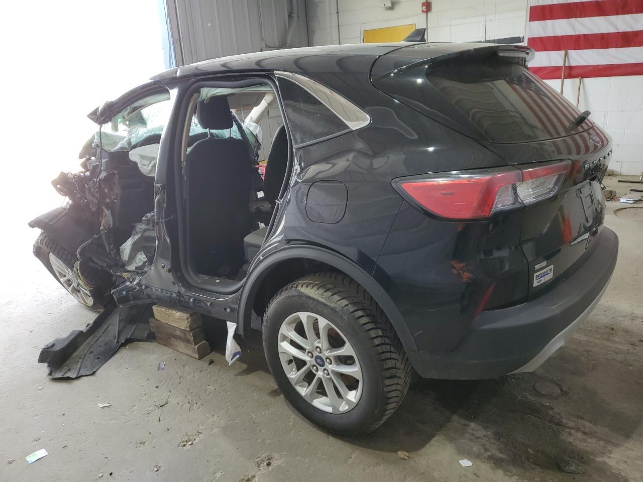 2020 Ford Escape Se - Фото 2