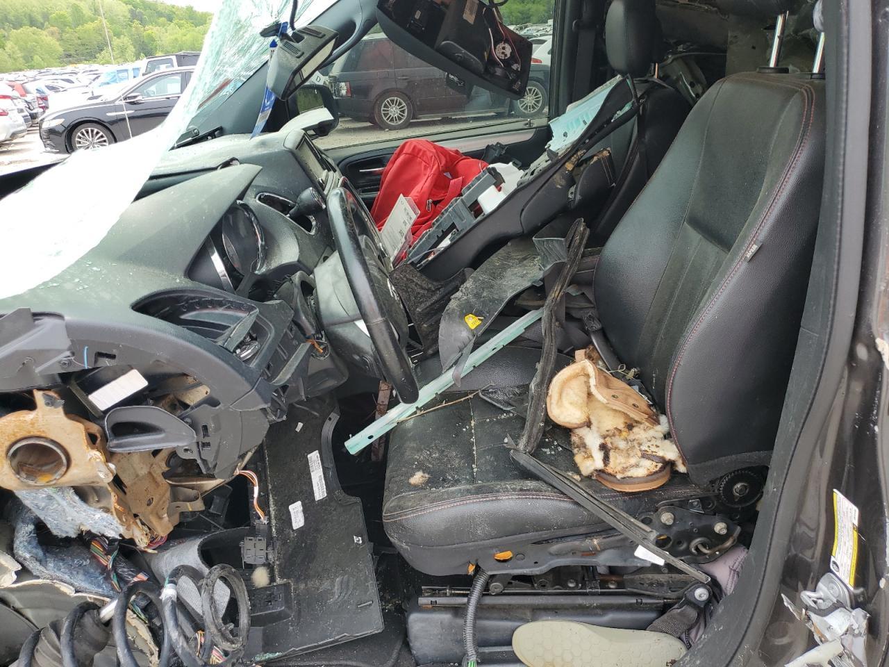 2017 Dodge Grand Caravan Gt - Image 7