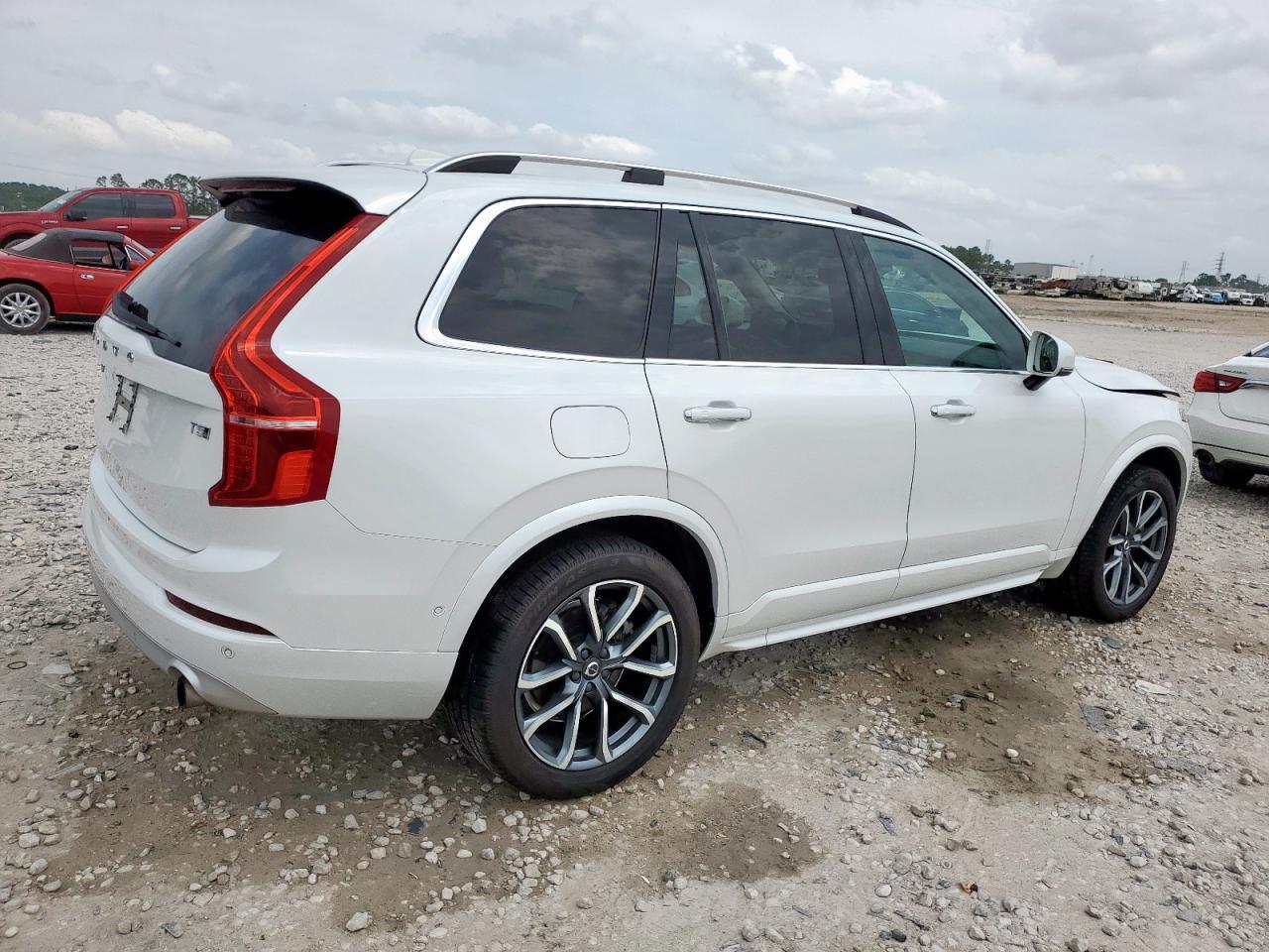2018 Volvo Xc90 T5 - Фото 3