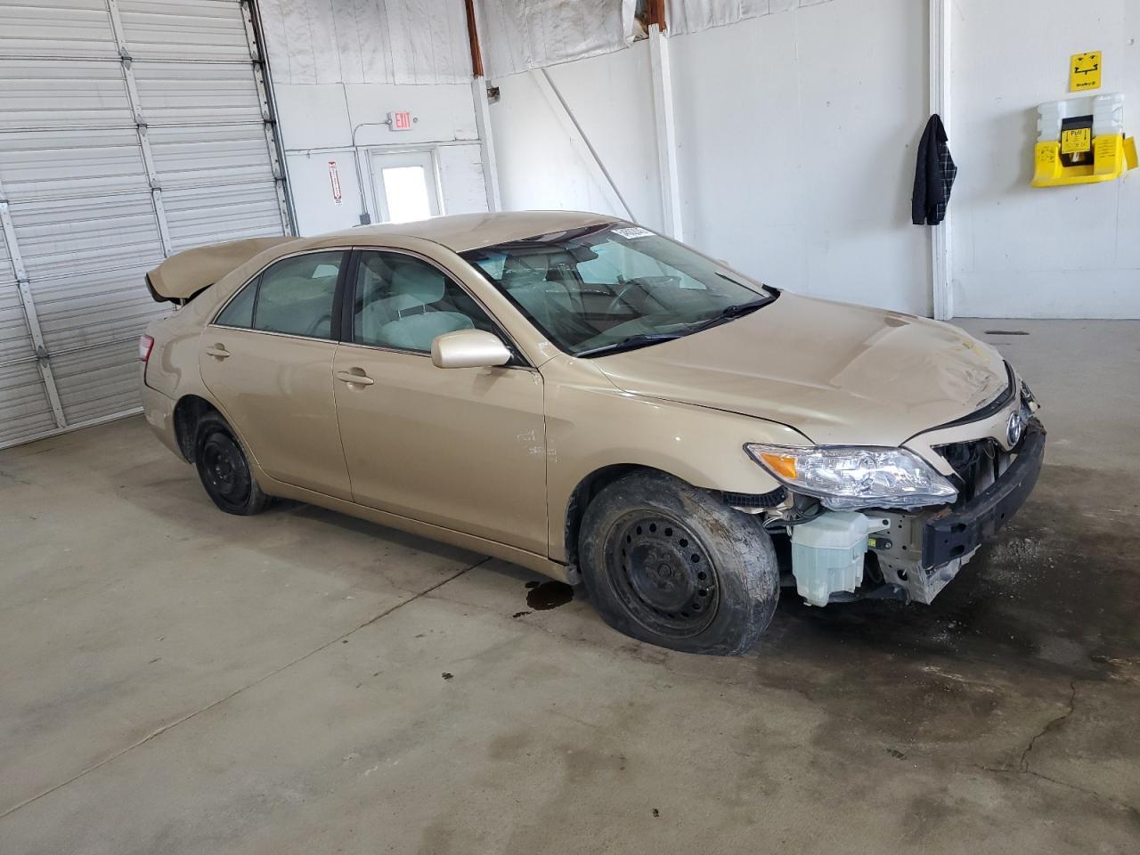 2010 Toyota Camry Base - Фото 4