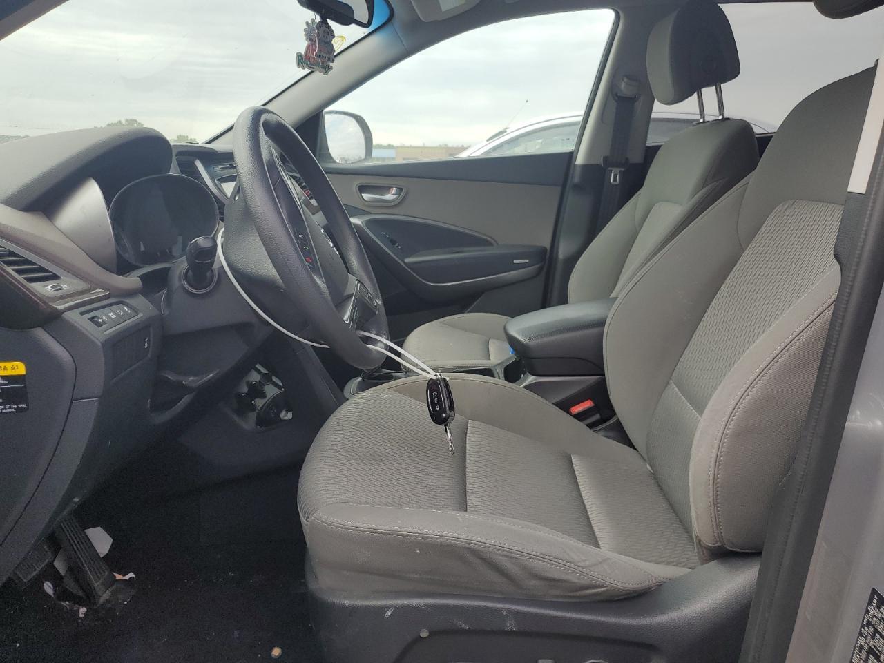 2017 Hyundai Santa Fe Se - Фото 7