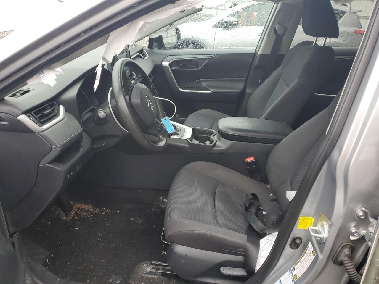 2019 Toyota Rav4 Le - Image 7