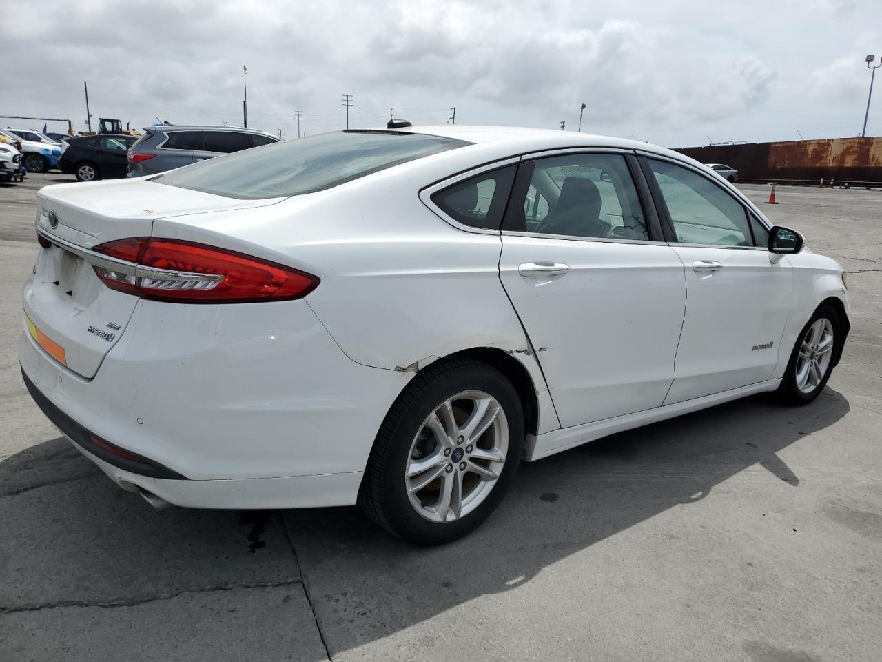 2018 Ford Fusion Se Hybrid - Image 3