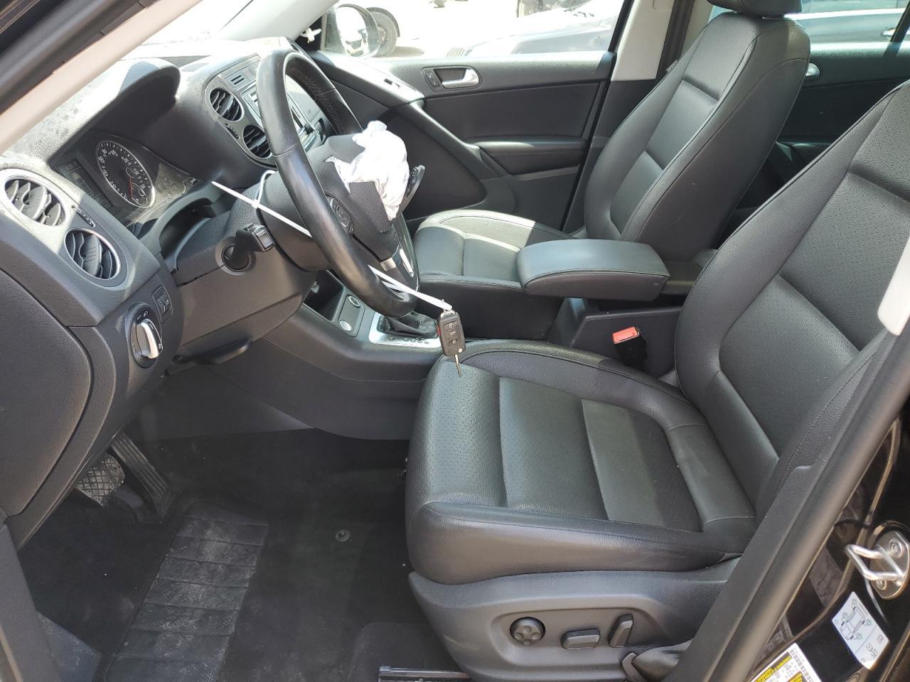 2016 Volkswagen Tiguan S - Image 7