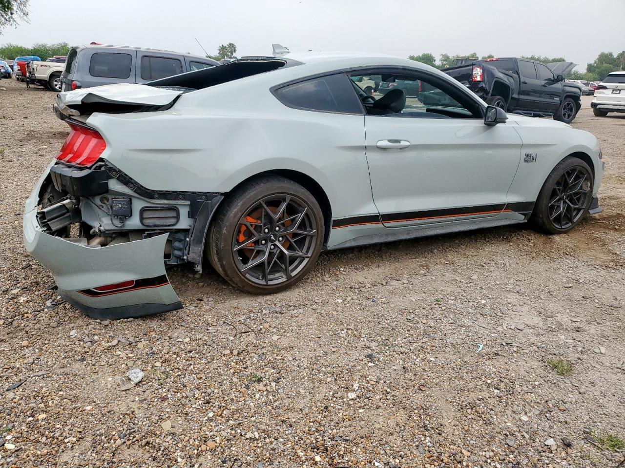 2022 Ford Mustang Mach I - Фото 3