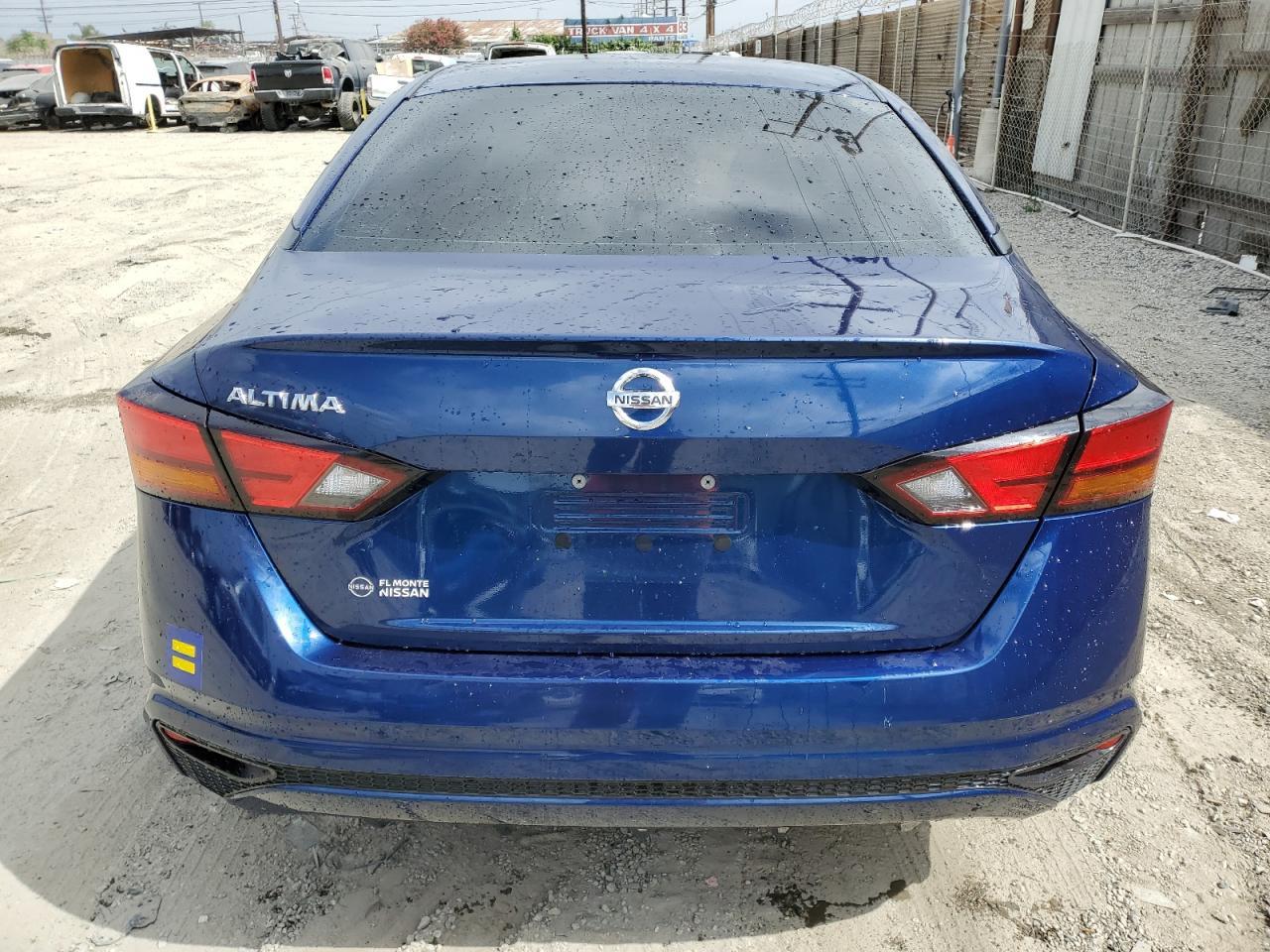 2022 Nissan Altima S - Image 6