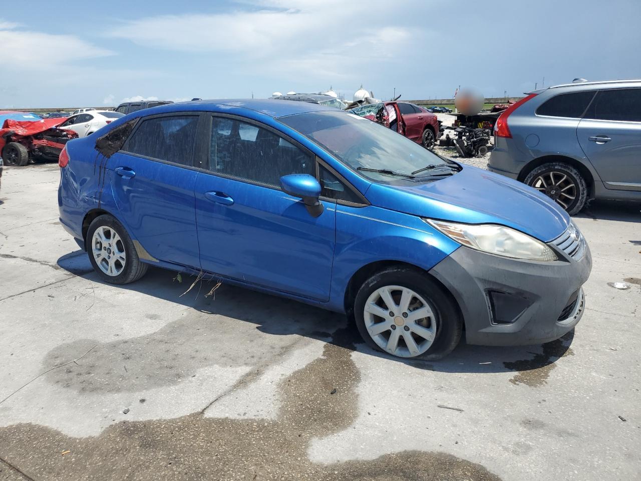 2011 Ford Fiesta Se - Фото 4