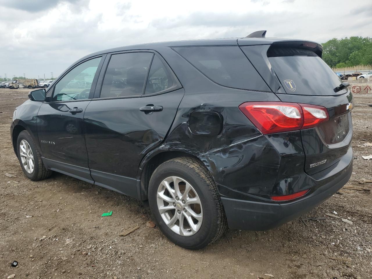2019 Chevrolet Equinox Ls - Image 2