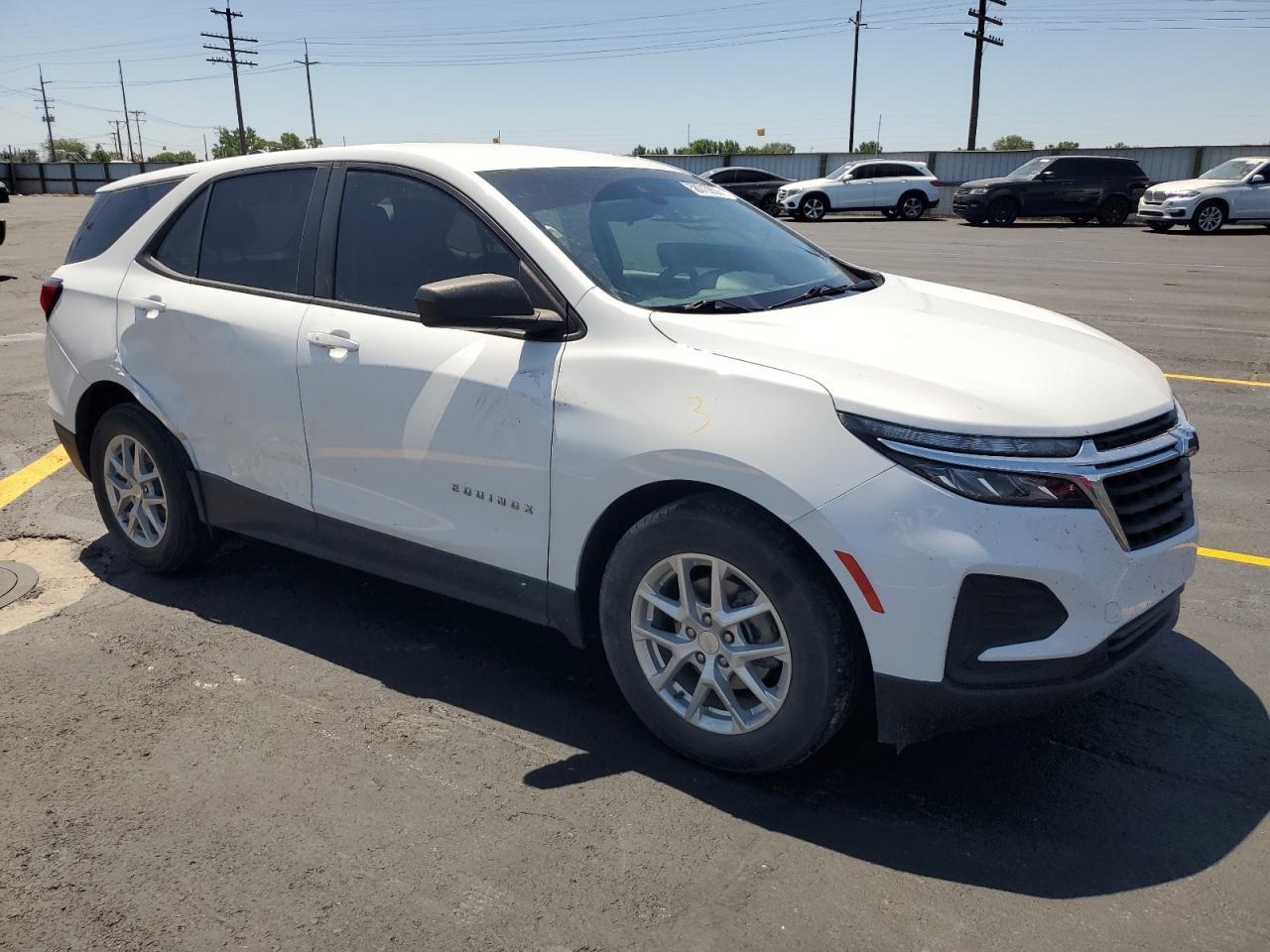 2022 Chevrolet Equinox Ls - Фото 4