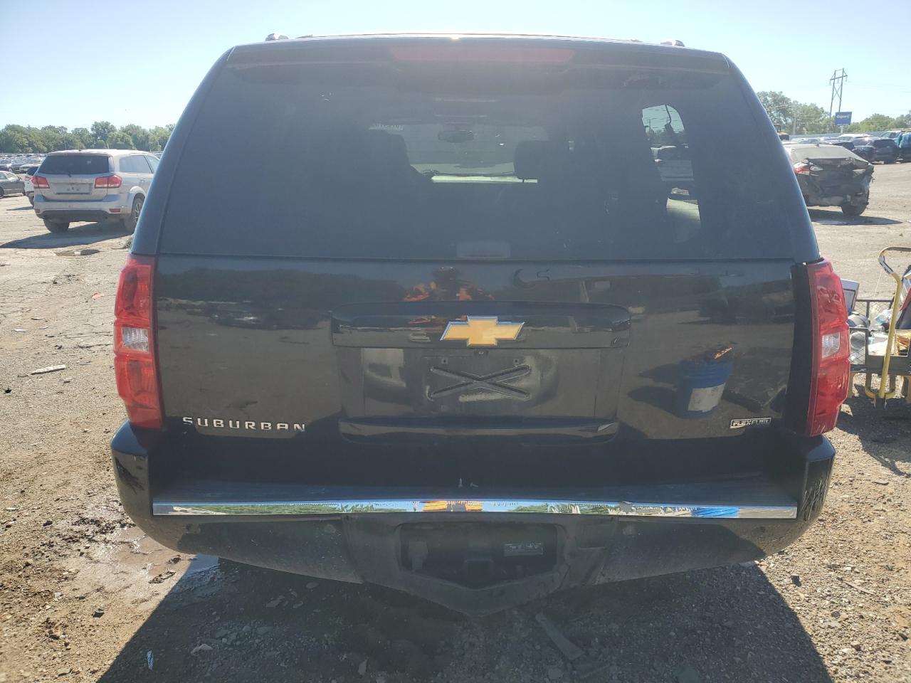 2012 Chevrolet Suburban C1500 Ltz - Фото 6