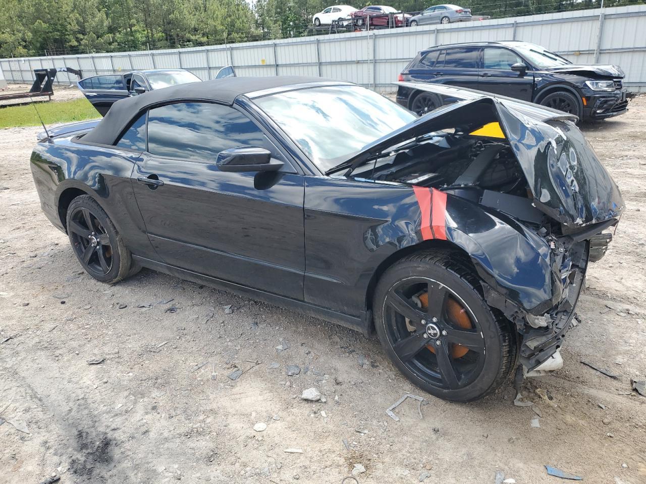 2014 Ford Mustang - Image 4