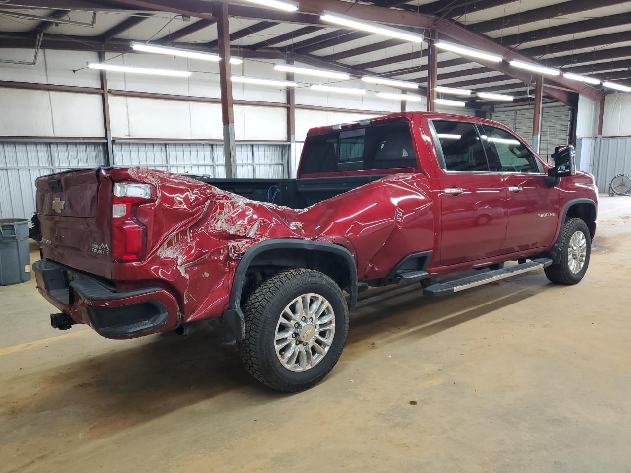 2022 Chevrolet Silverado K3500 High Country - Фото 3