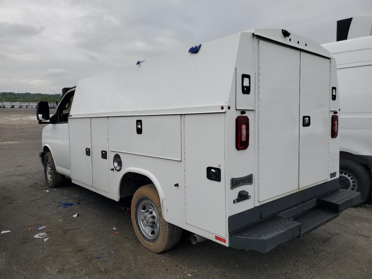2022 Chevrolet Express G3500 - Image 2