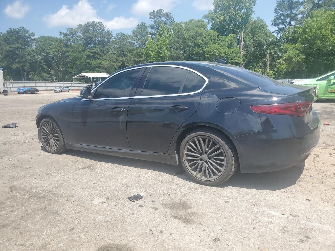 2018 Alfa Romeo Giulia - Фото 2
