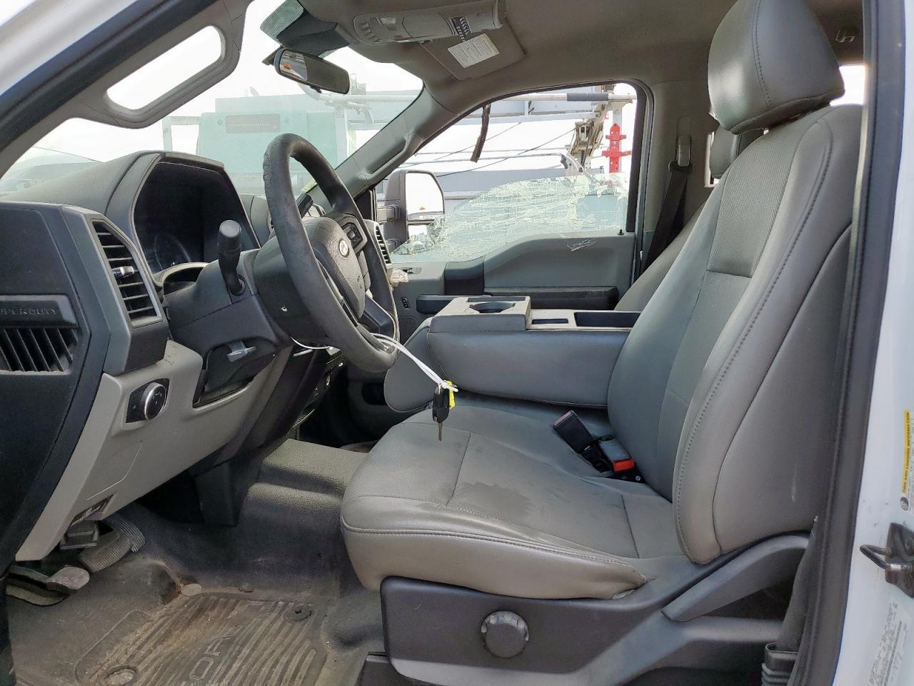 2020 Ford F350 Super Duty - Фото 7