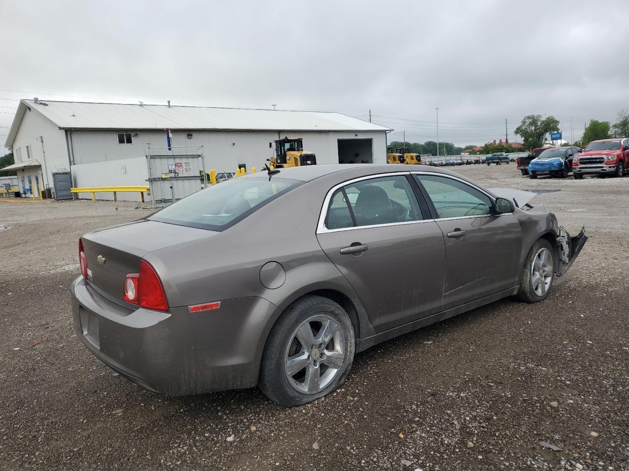 2011 Chevrolet Malibu Ls - Фото 3