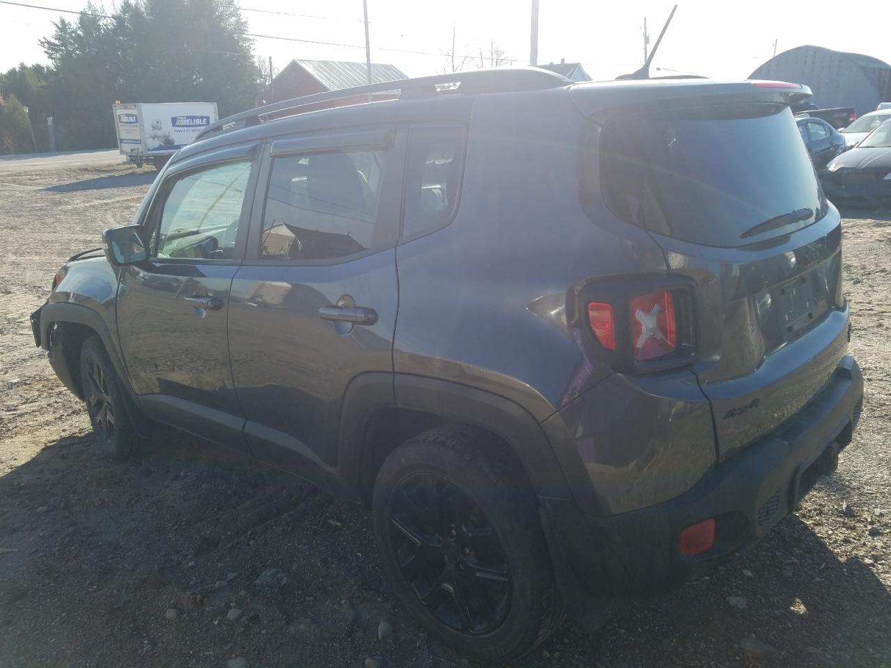 2016 Jeep Renegade Latitude - Фото 2