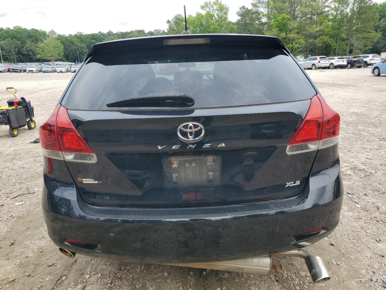 2015 Toyota Venza Le - Image 6