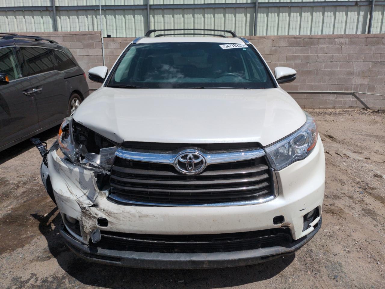 2016 Toyota Highlander Xle - Image 5