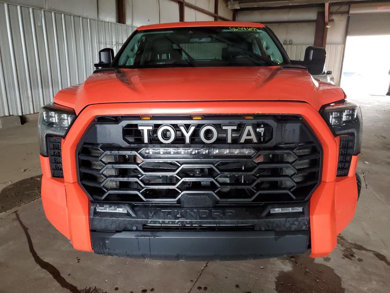 2022 Toyota Tundra Crewmax Limited - Фото 5