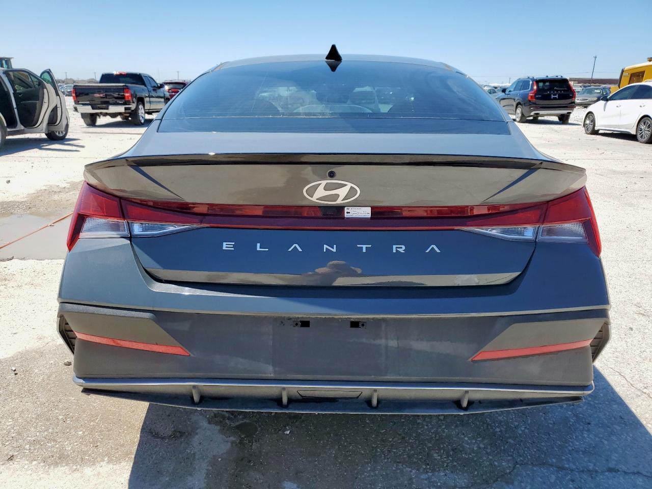 2025 Hyundai Elantra Sel Sport - Фото 6