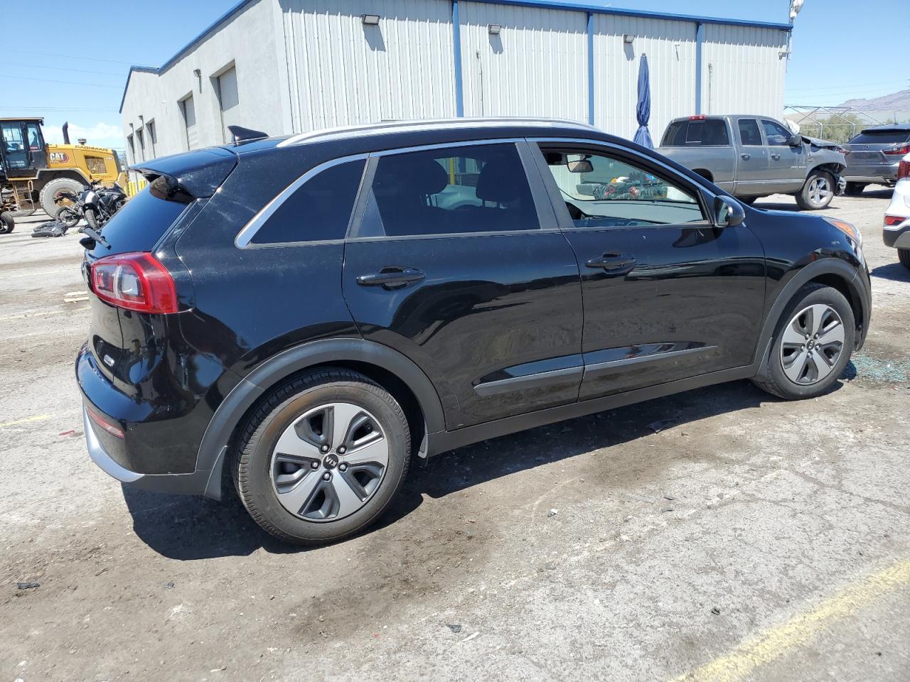 2017 Kia Niro Fe - Image 3