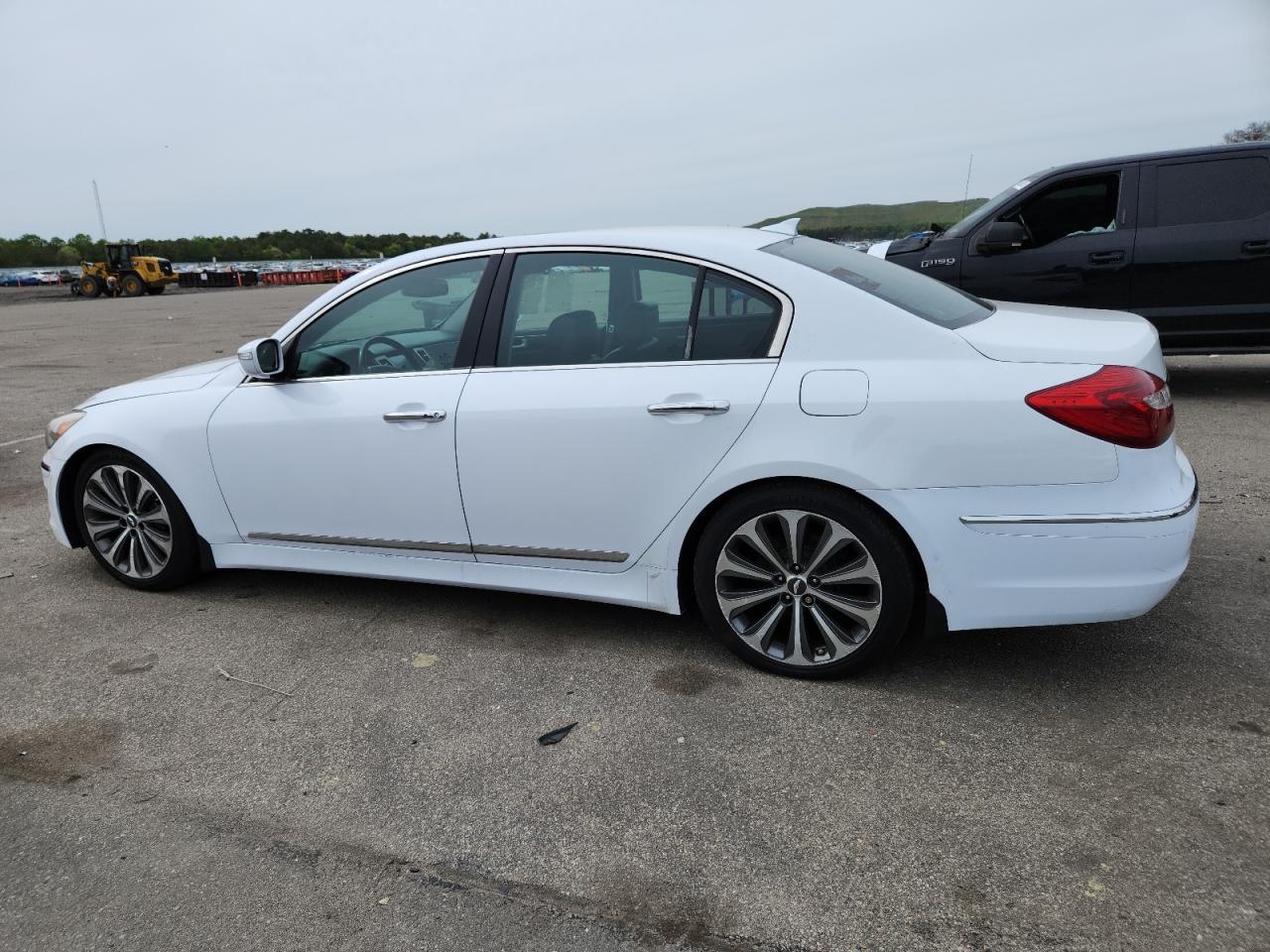 2014 Hyundai Genesis 5.0L - Image 2