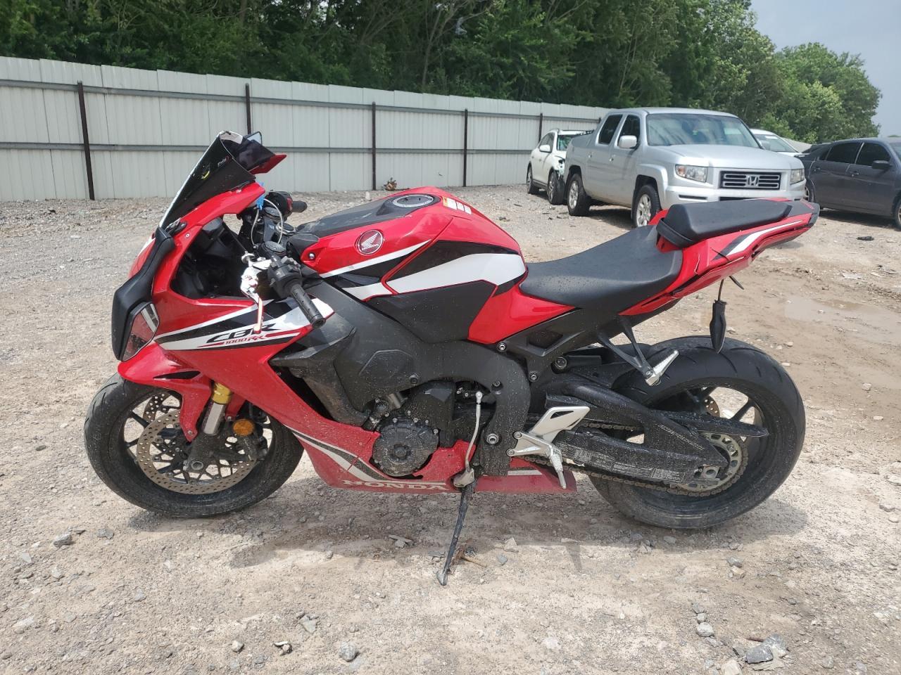 2021 Honda Cbr1000 Ra - Фото 3
