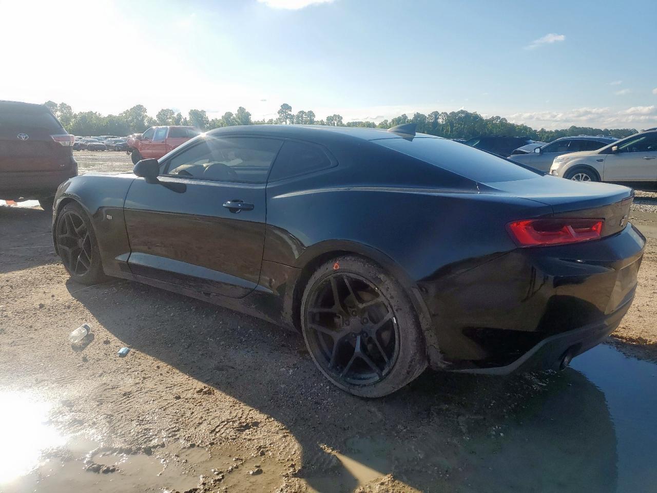 2017 Chevrolet Camaro Lt - Фото 2