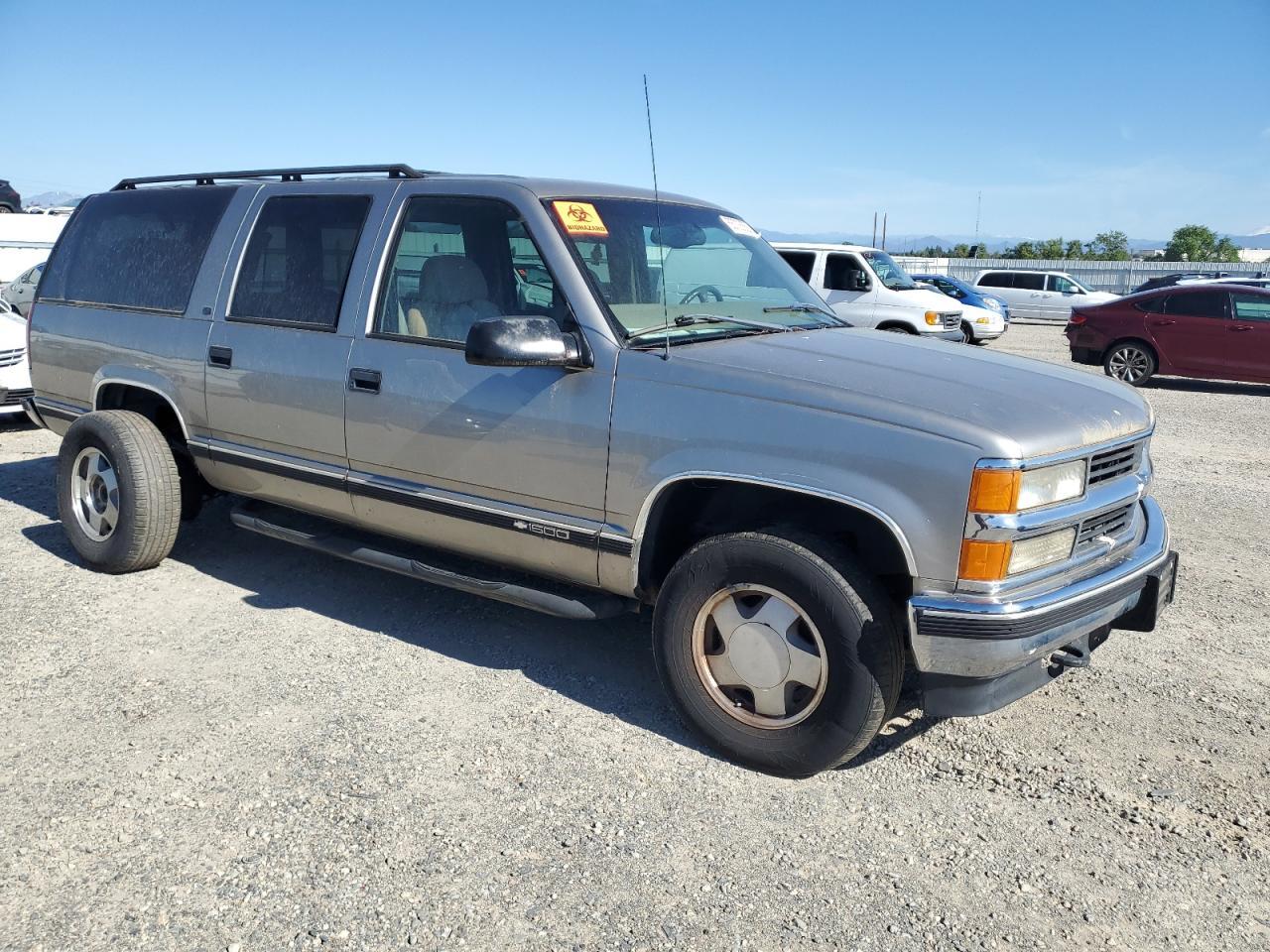 1999 Chevrolet Suburban K1500 - Фото 4