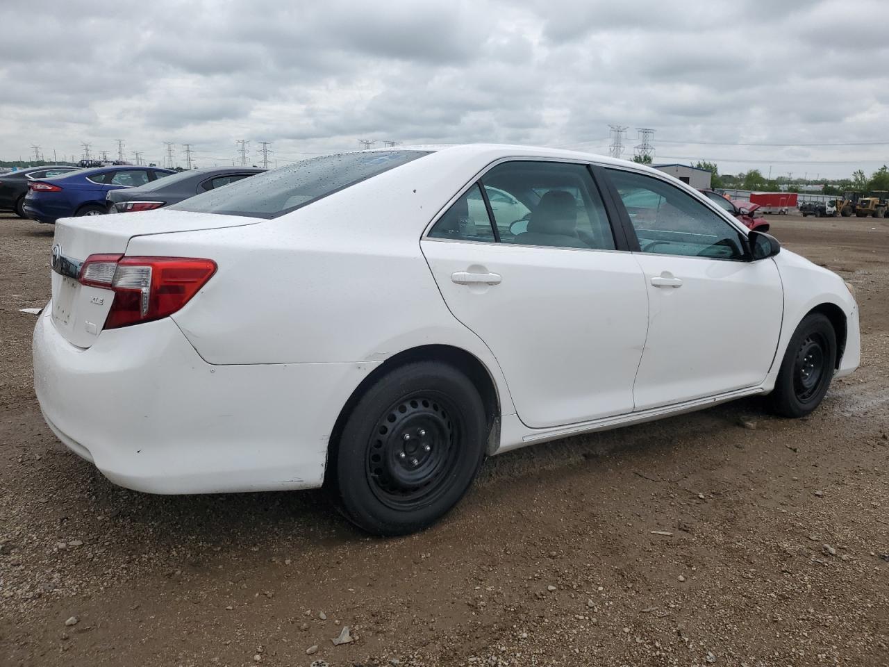 2013 Toyota Camry Hybrid - Image 3