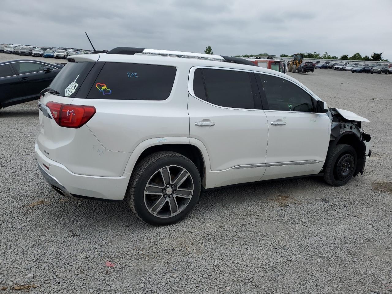 2017 GMC Acadia Denali - Фото 3