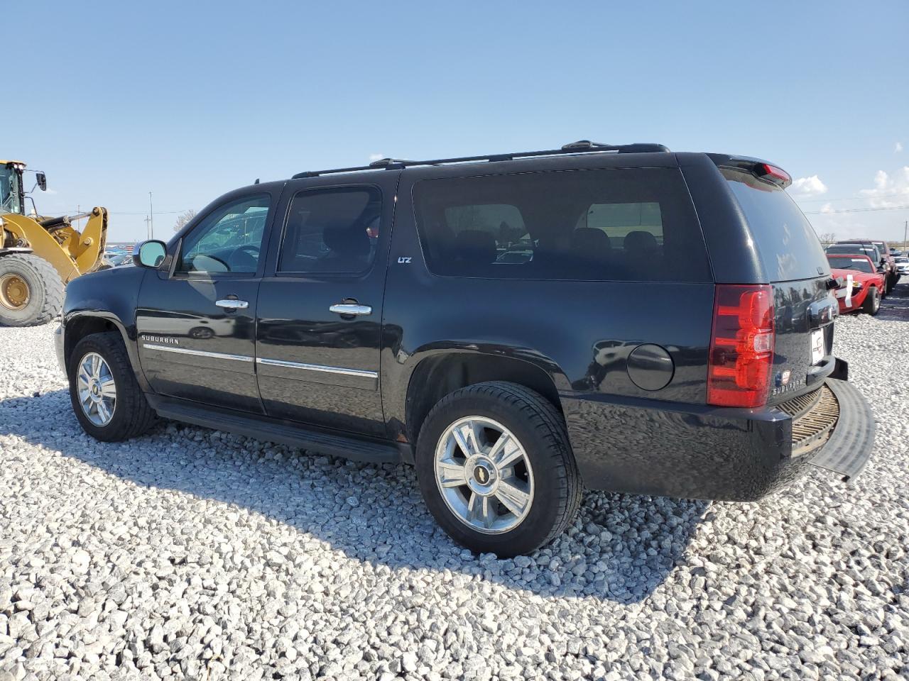 2010 Chevrolet Suburban K1500 Ltz - Фото 2