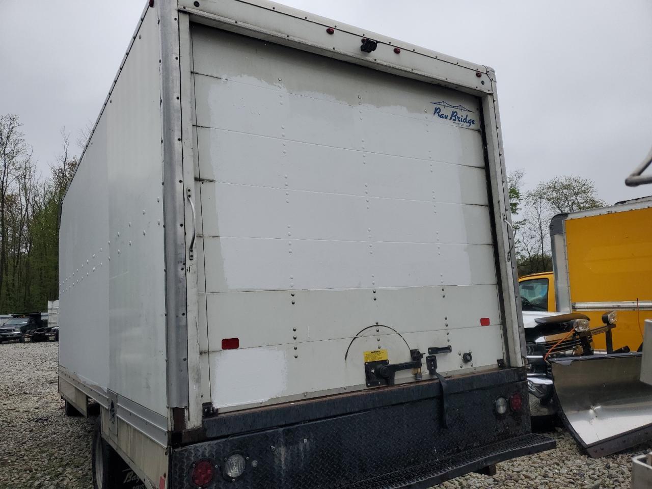 2018 Chev Express G4500 - Фото 6