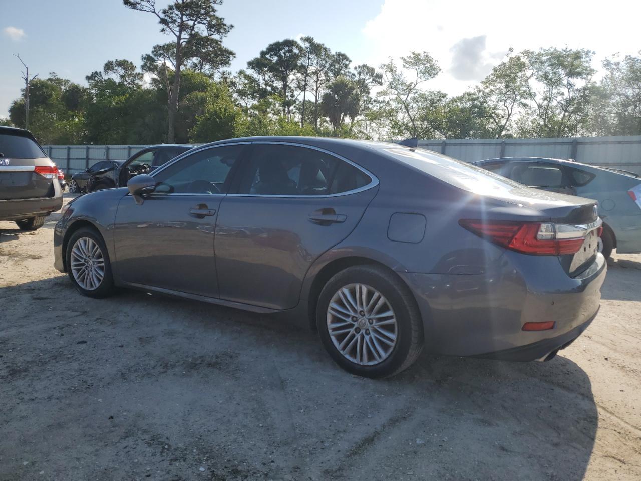 2016 Lexus Es 350 - Фото 2