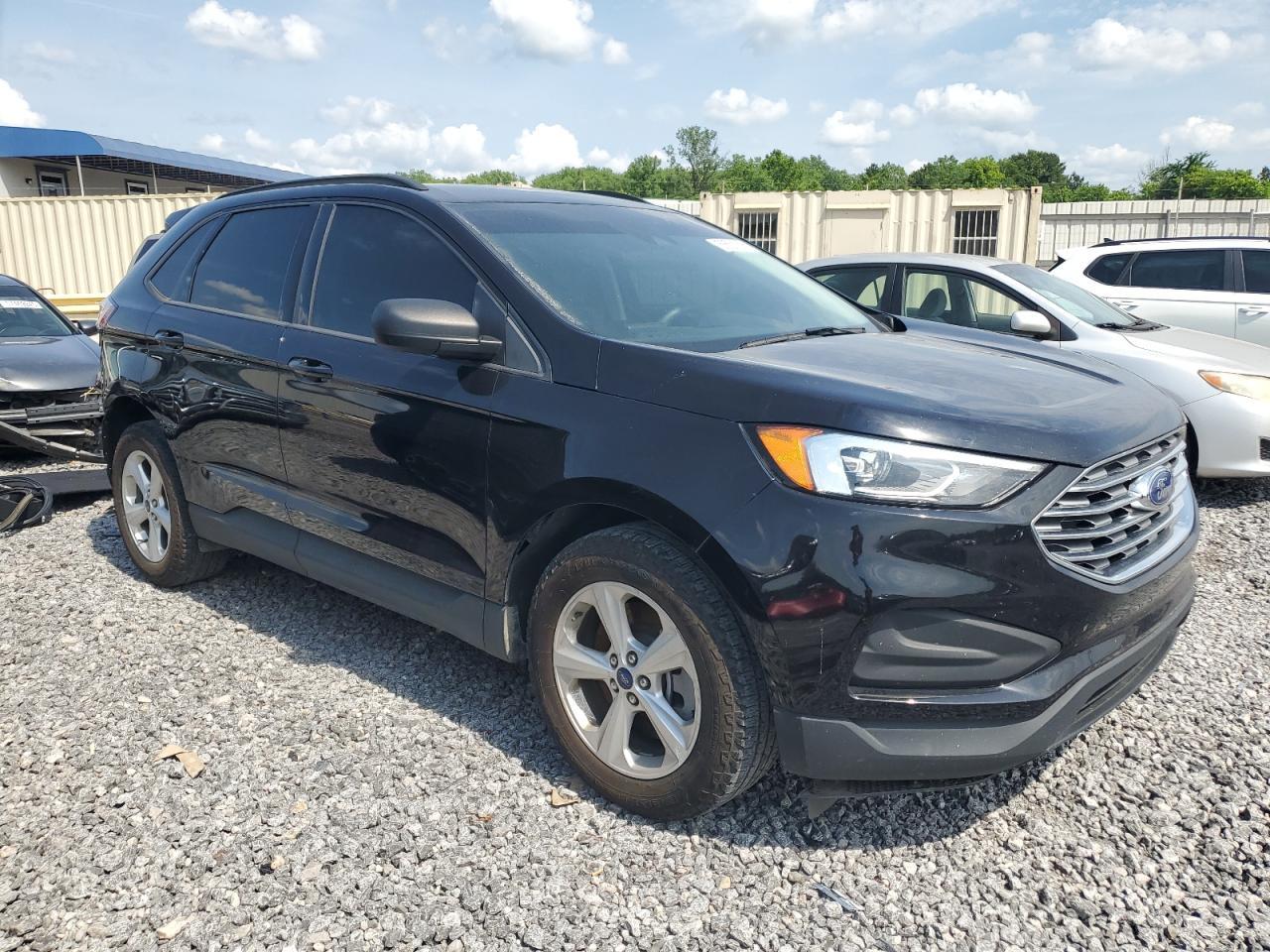2021 Ford Edge Se - Фото 4