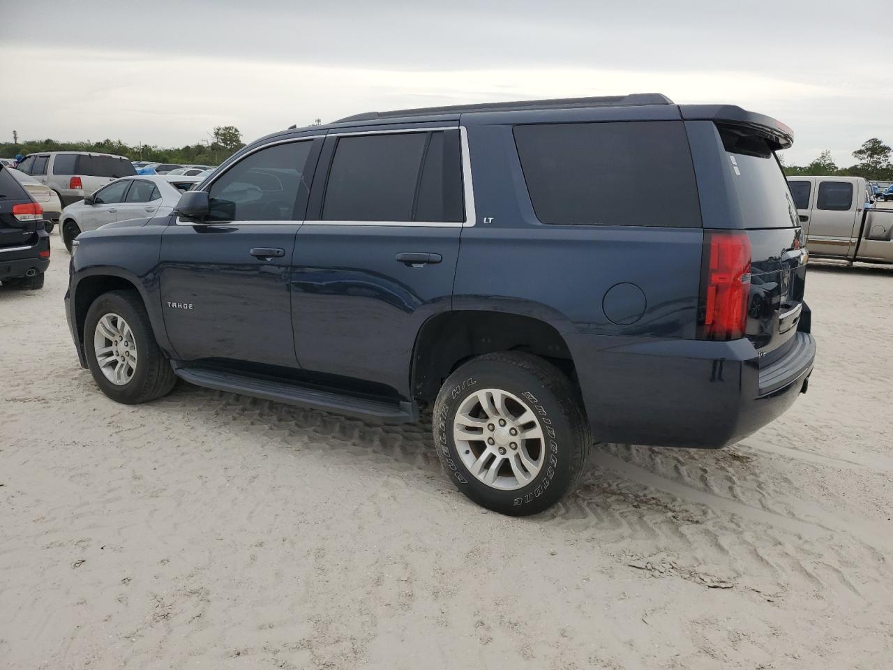 2019 Chevrolet Tahoe C1500 Lt - Фото 2