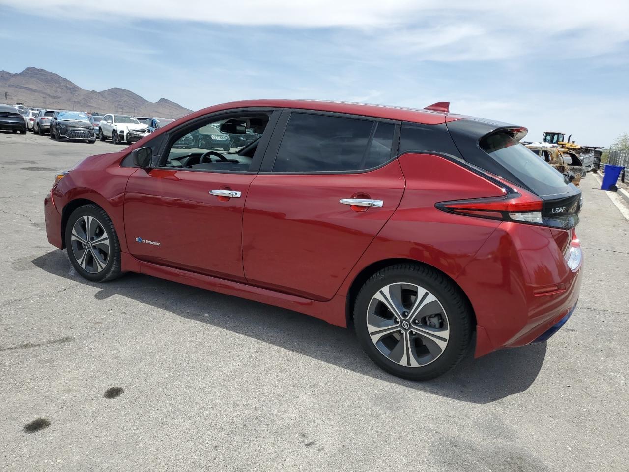2018 Nissan Leaf S - Фото 2