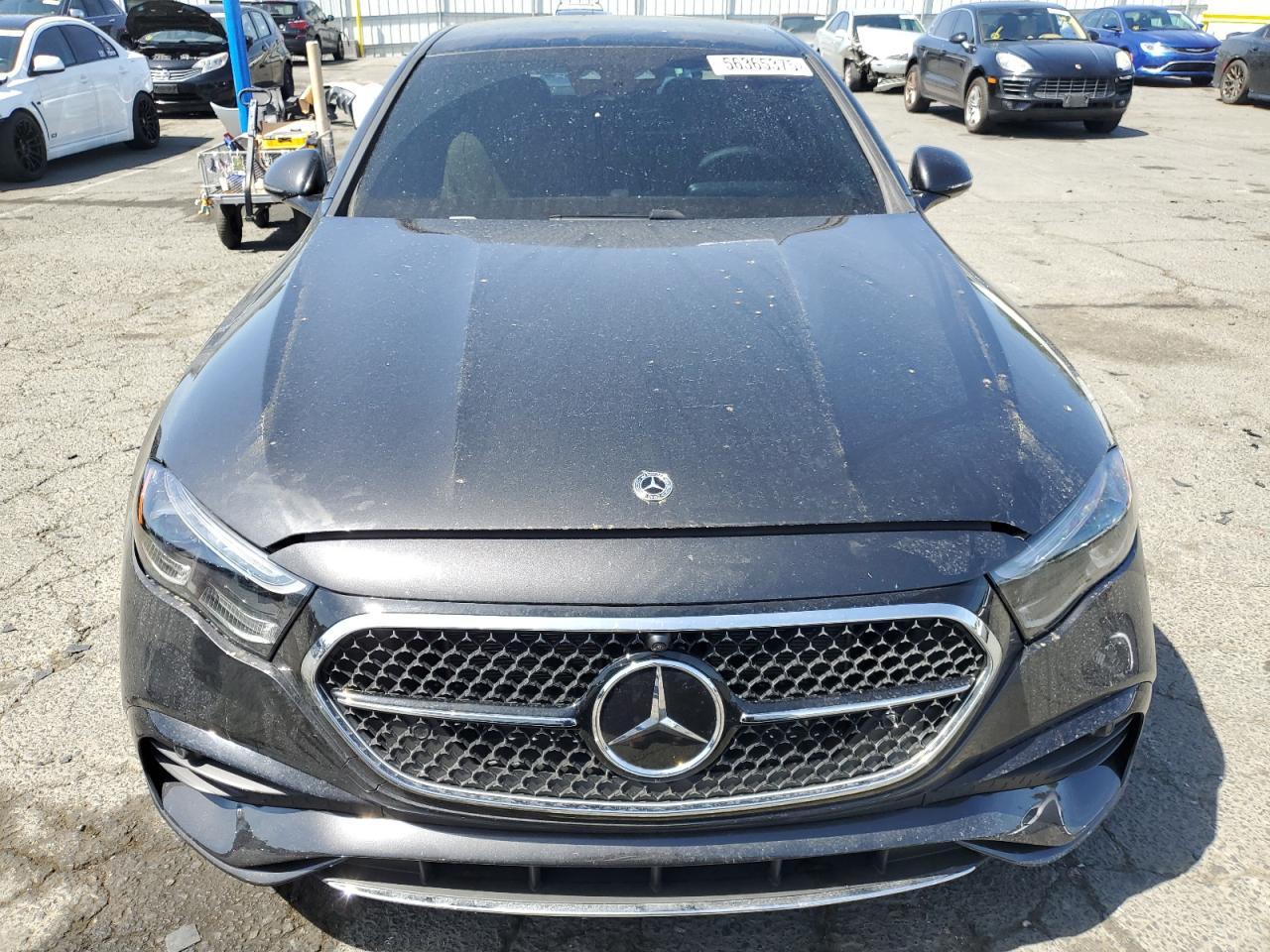 2025 Mercedes-Benz E 350 - Фото 5