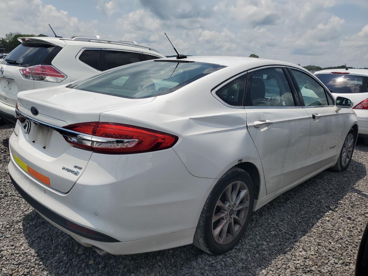 2017 Ford Fusion Se Hybrid - Image 3