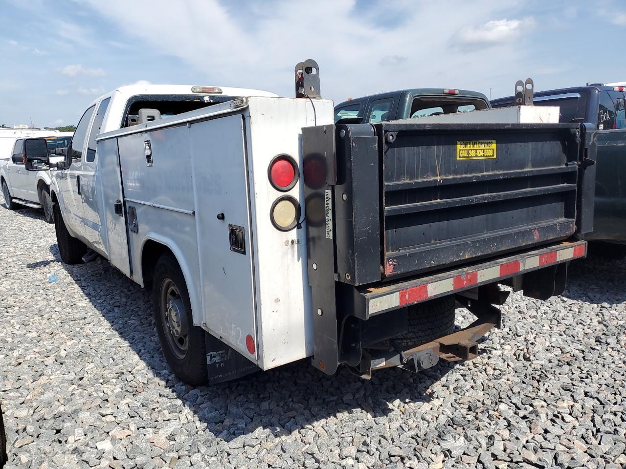 2013 Ford F350 Super Duty - Фото 3