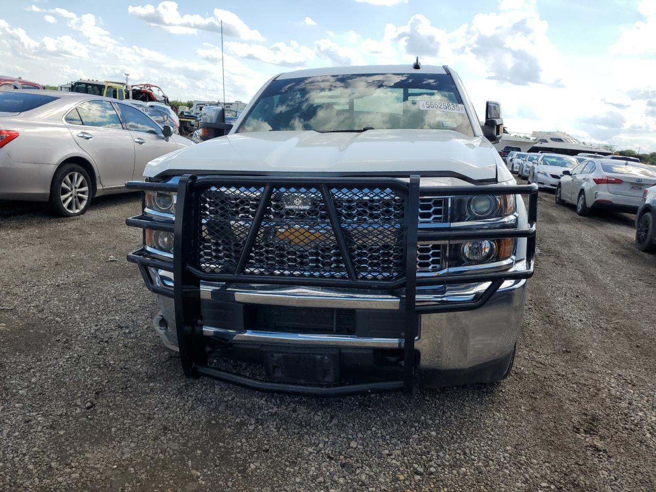 2019 Chevrolet Silverado C2500 Heavy Duty - Image 5