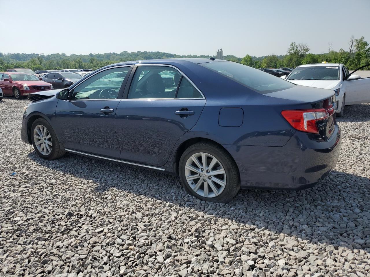 2014 Toyota Camry L - Image 2