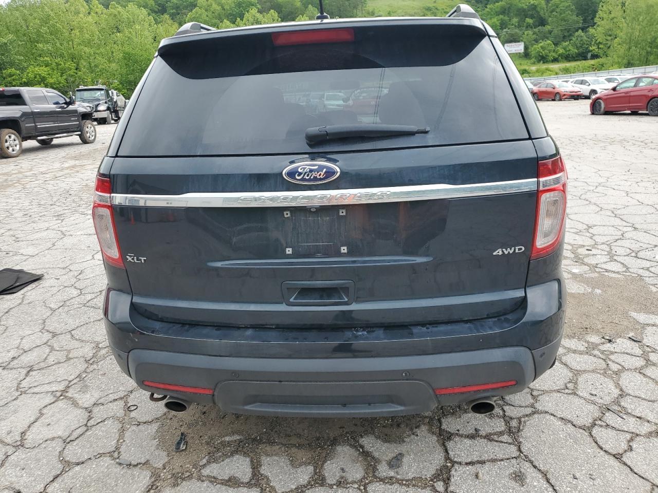 2015 Ford Explorer Xlt - Фото 6