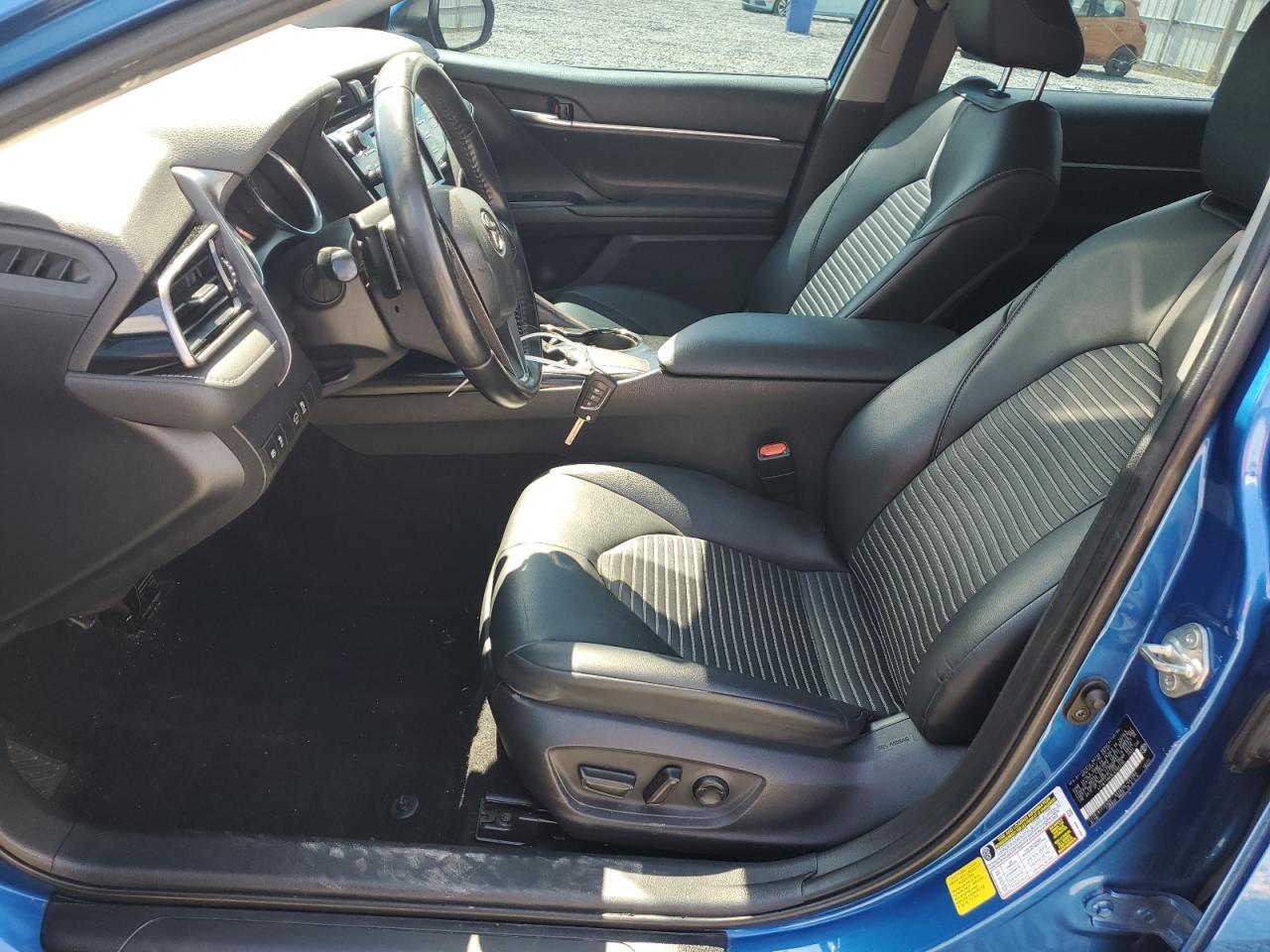 2020 Toyota Camry Se - Фото 7