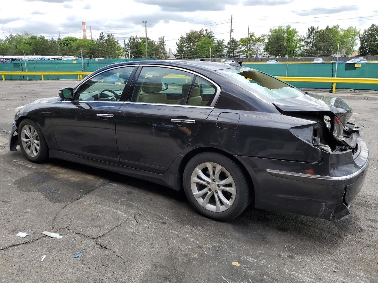 2013 Hyundai Genesis 3.8L - Фото 2